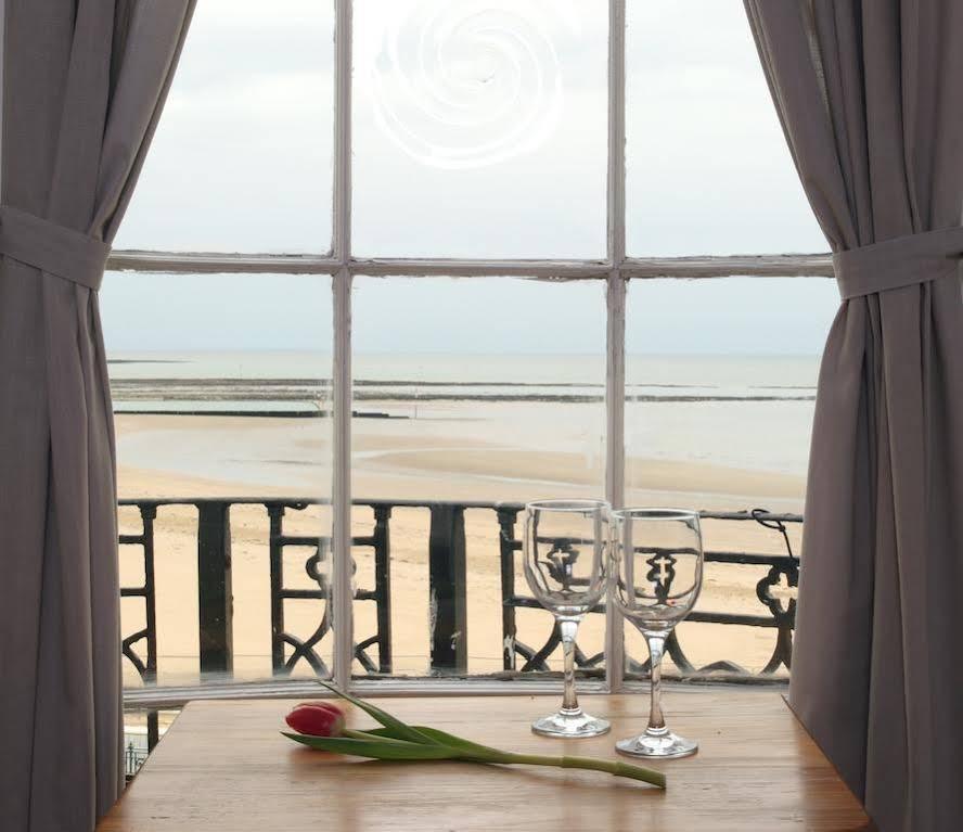 Beachview Guest House Accommodations Margate Luaran gambar